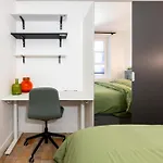 Bright Modern Vintage Renovated Flat In Le Marais Párizs